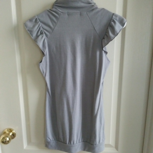 Gray Ruffle Sleeve Top - Picture 2 of 2